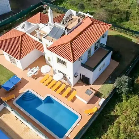 In Close To Olhos De Agua * Αλμπουφέιρα